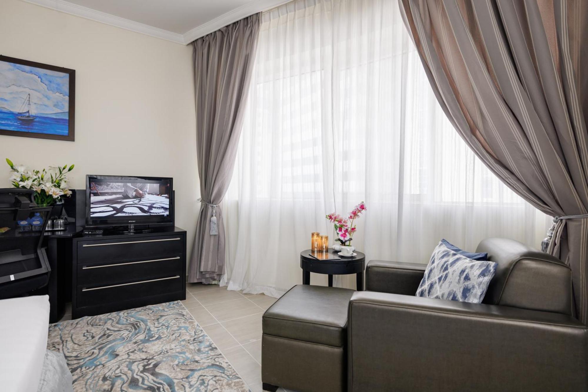 The Royal Riviera Hotel Ad-Dauha Zewnętrze zdjęcie