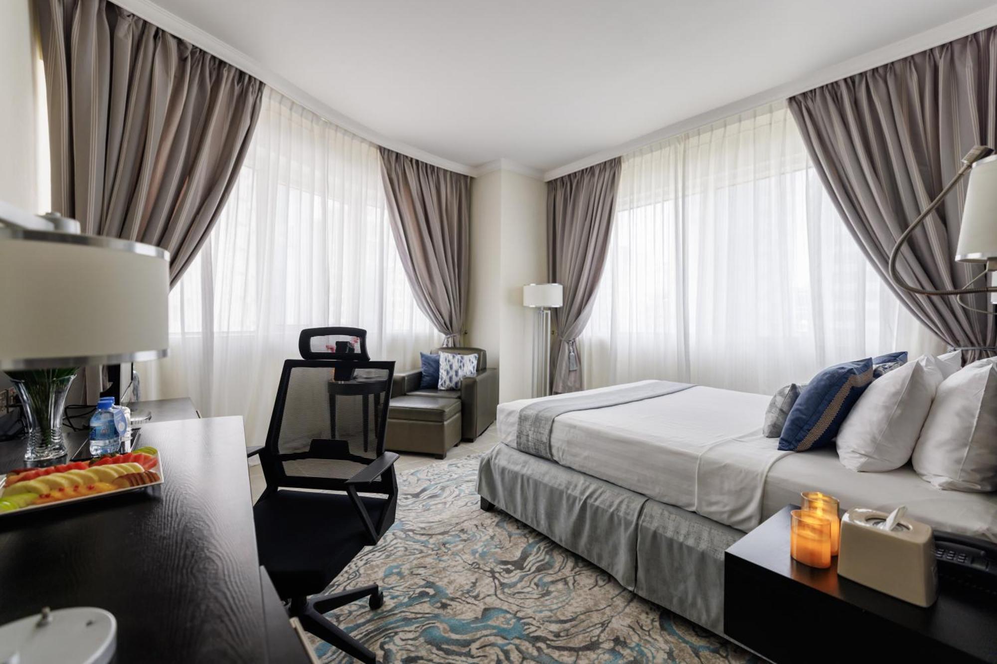 The Royal Riviera Hotel Ad-Dauha Zewnętrze zdjęcie